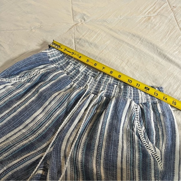 Briggs Women’s Linen Striped Boho Shorts Blue White Breathable Stretchy Waist M - Picture 5 of 7